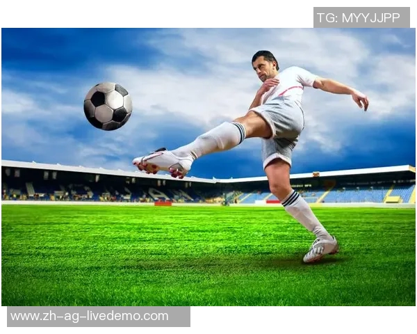 足球图片的魅力展现了运动激情与团队合作的完美结合与精彩瞬间